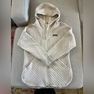 Patagonia Cream Quilted Women's Jacket with Hoodie